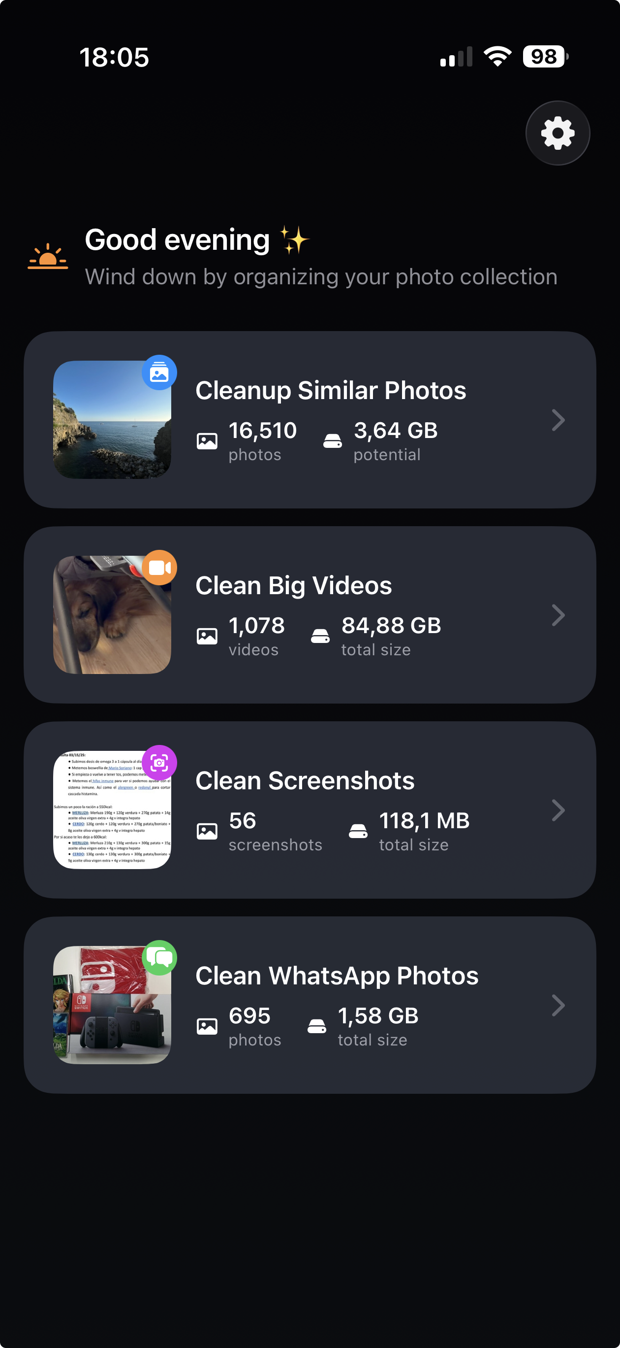 Undolly App dashboard showing 4 cleanup modes: Similar Photos, Large Videos, Screenshots, WhatsApp